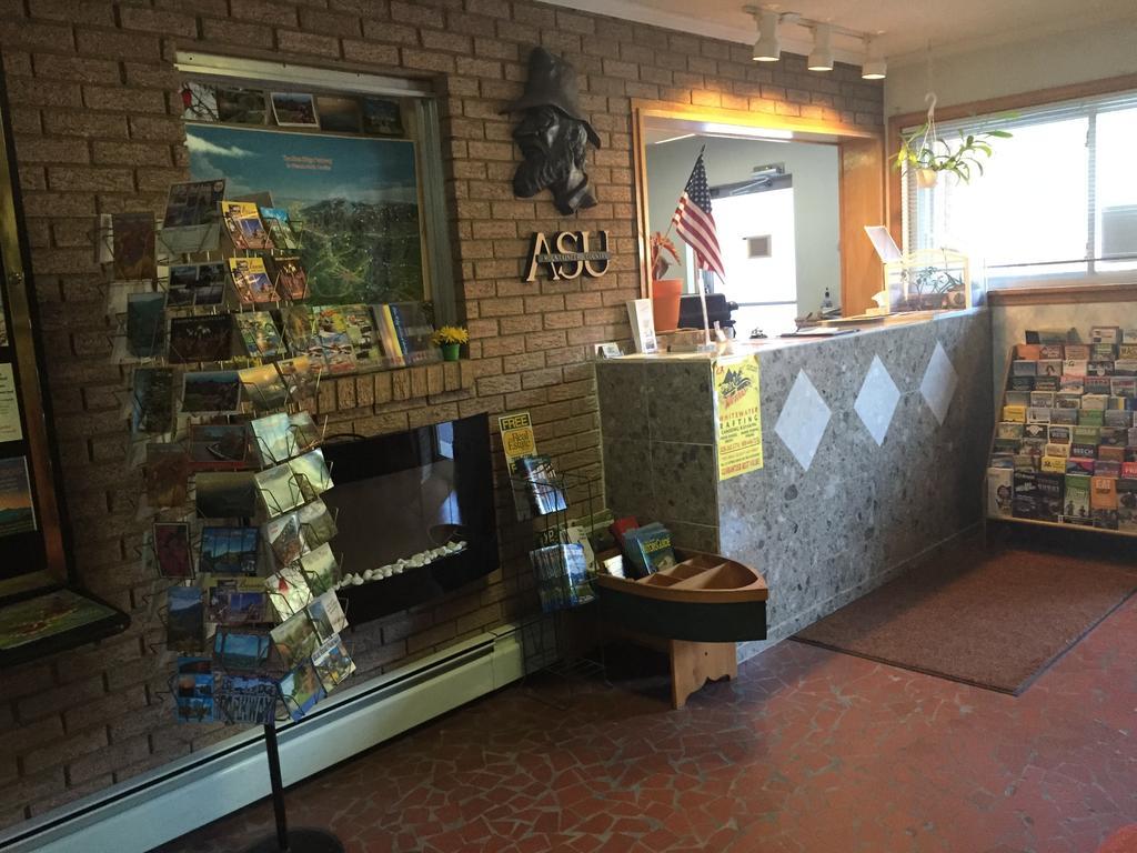 高地丘陵汽车旅馆&小屋 布恩 外观 照片